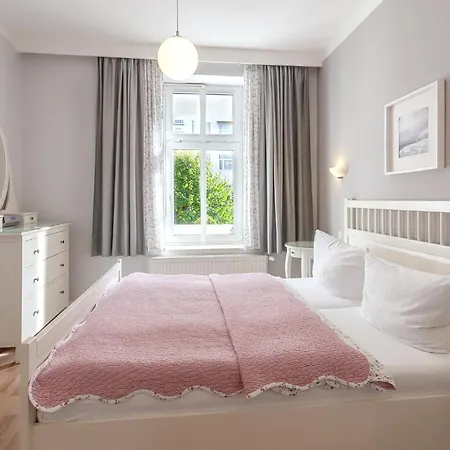 Villa Granitz, Ostseebad Sellin, Insel Ruegen, דירה *